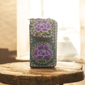 Floral Embroidered Phone Crossbody Bag